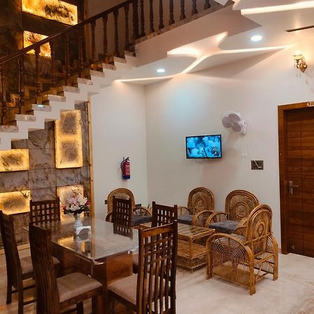 Amritam Palace A Luxury Ac Home Stay Ringas Luaran gambar