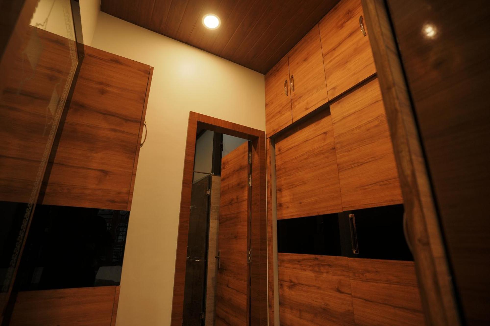 Amritam Palace A Luxury Ac Home Stay Ringas Luaran gambar