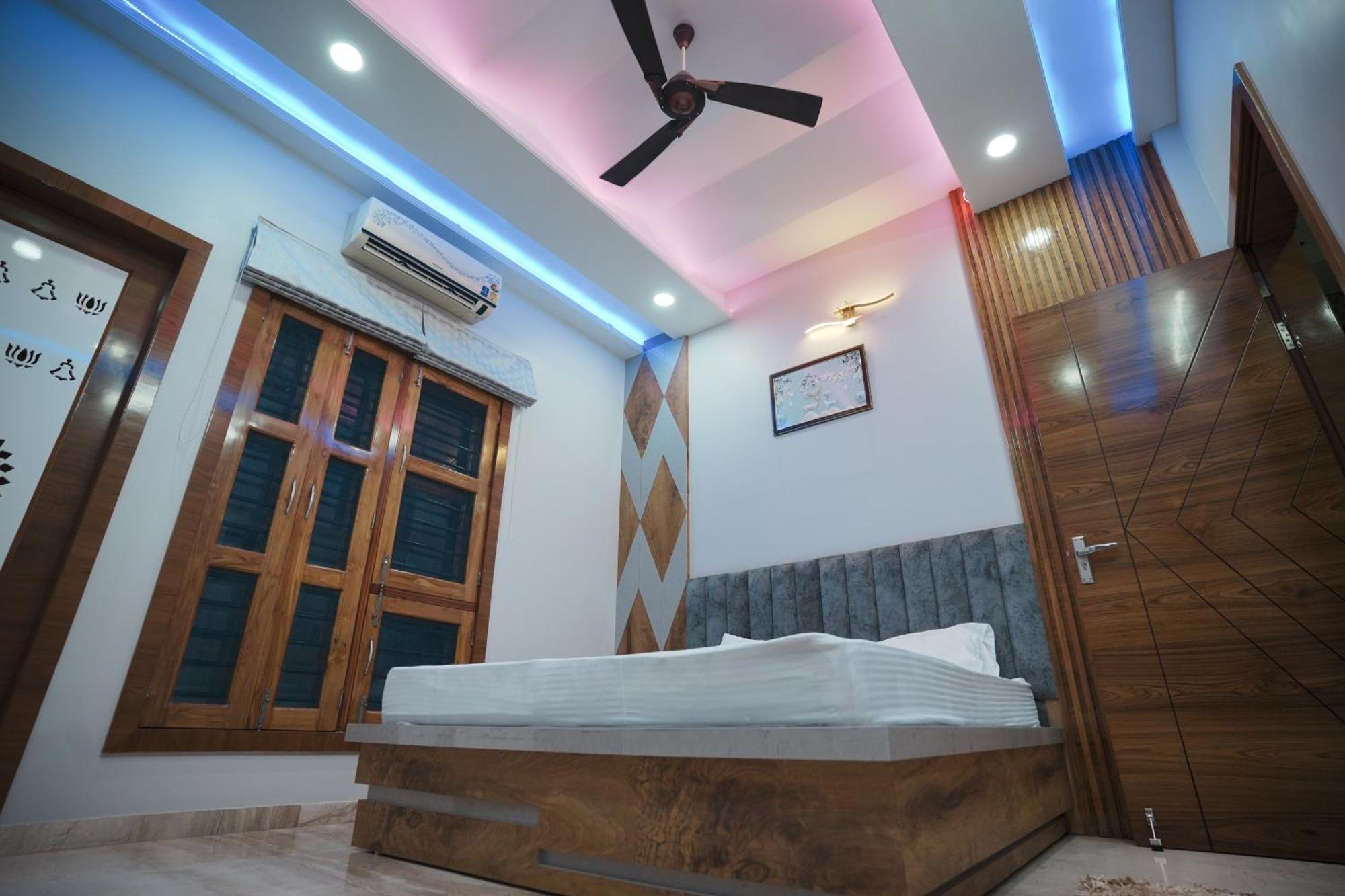Amritam Palace A Luxury Ac Home Stay Ringas Luaran gambar