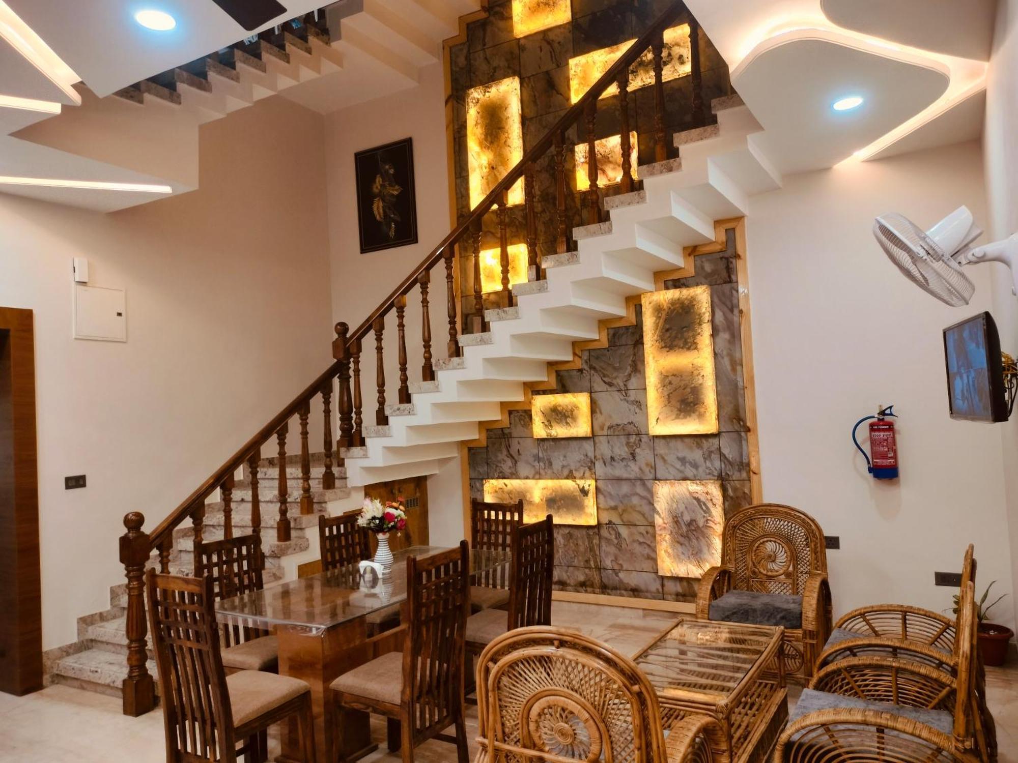 Amritam Palace A Luxury Ac Home Stay Ringas Luaran gambar