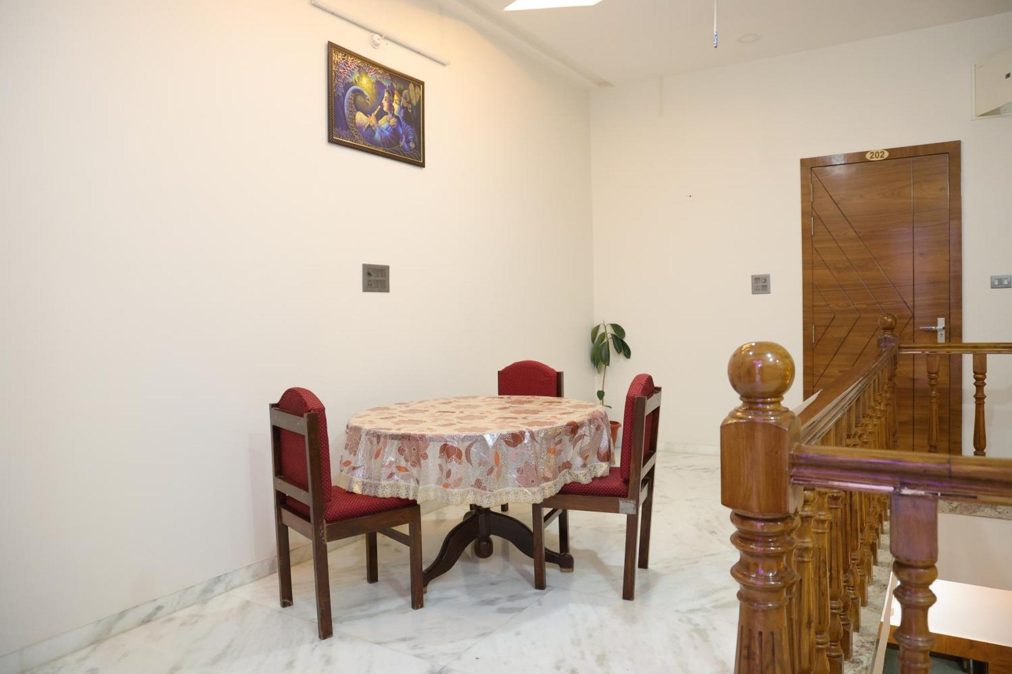 Amritam Palace A Luxury Ac Home Stay Ringas Luaran gambar