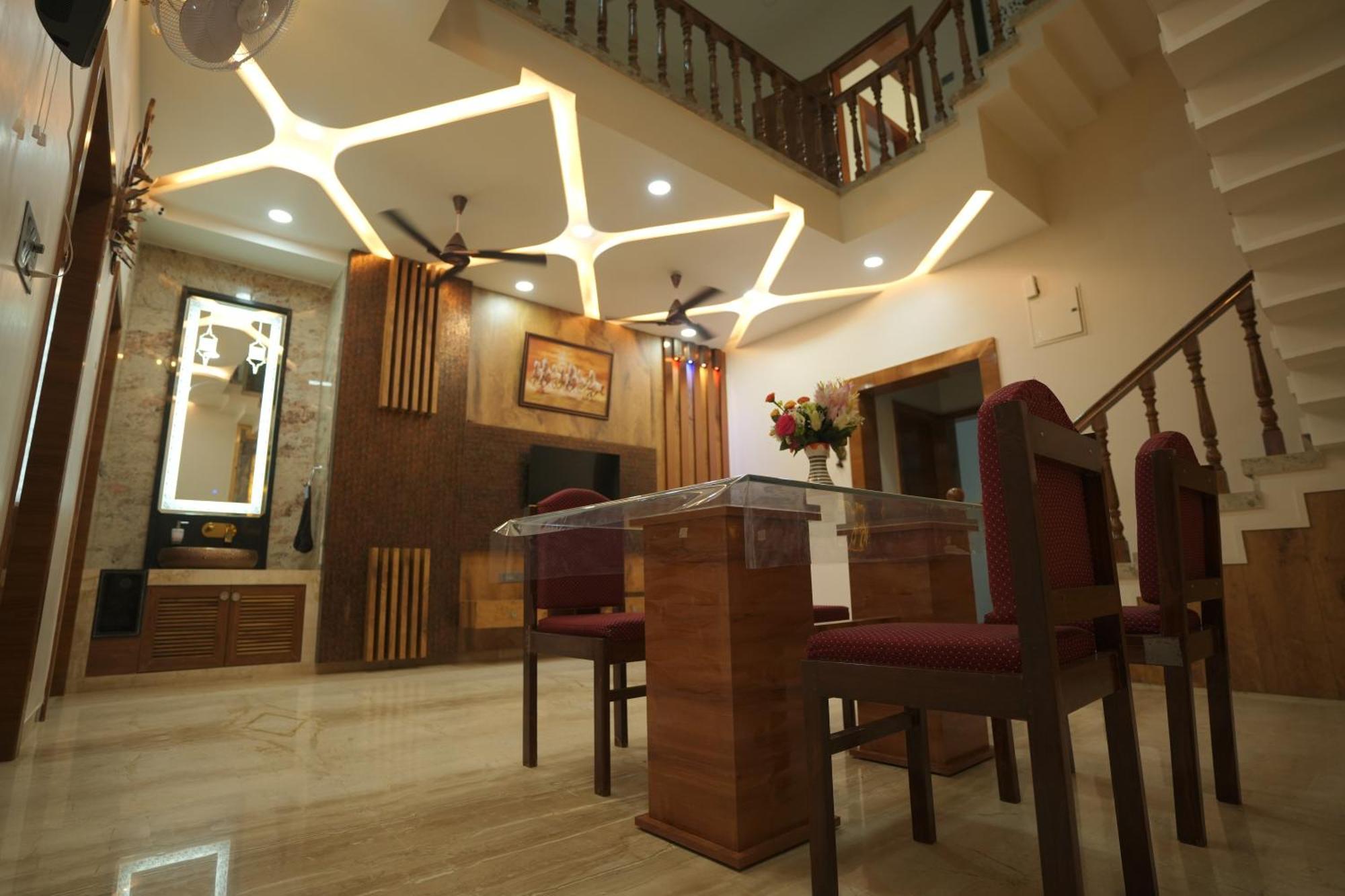 Amritam Palace A Luxury Ac Home Stay Ringas Luaran gambar
