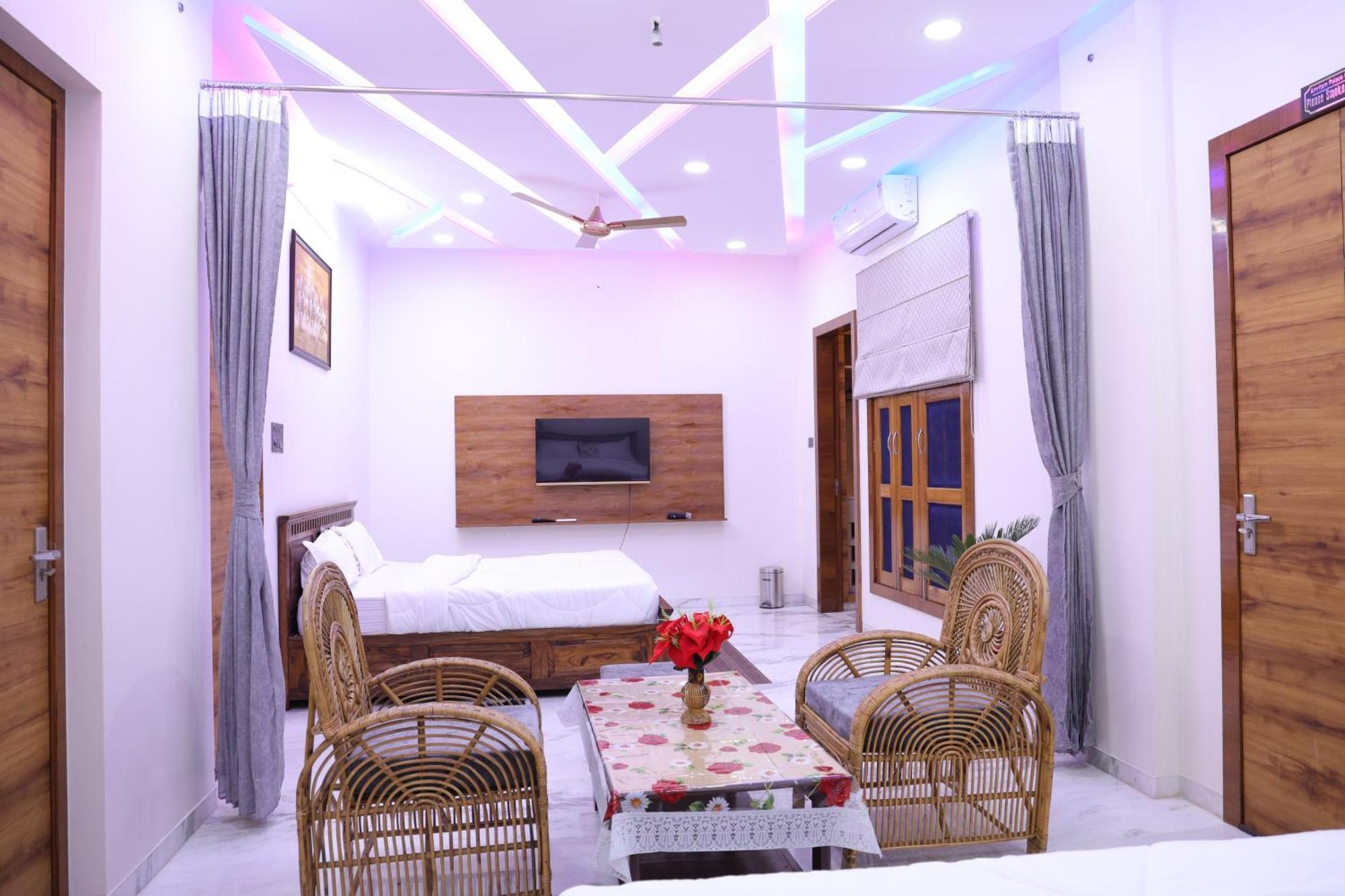 Amritam Palace A Luxury Ac Home Stay Ringas Luaran gambar