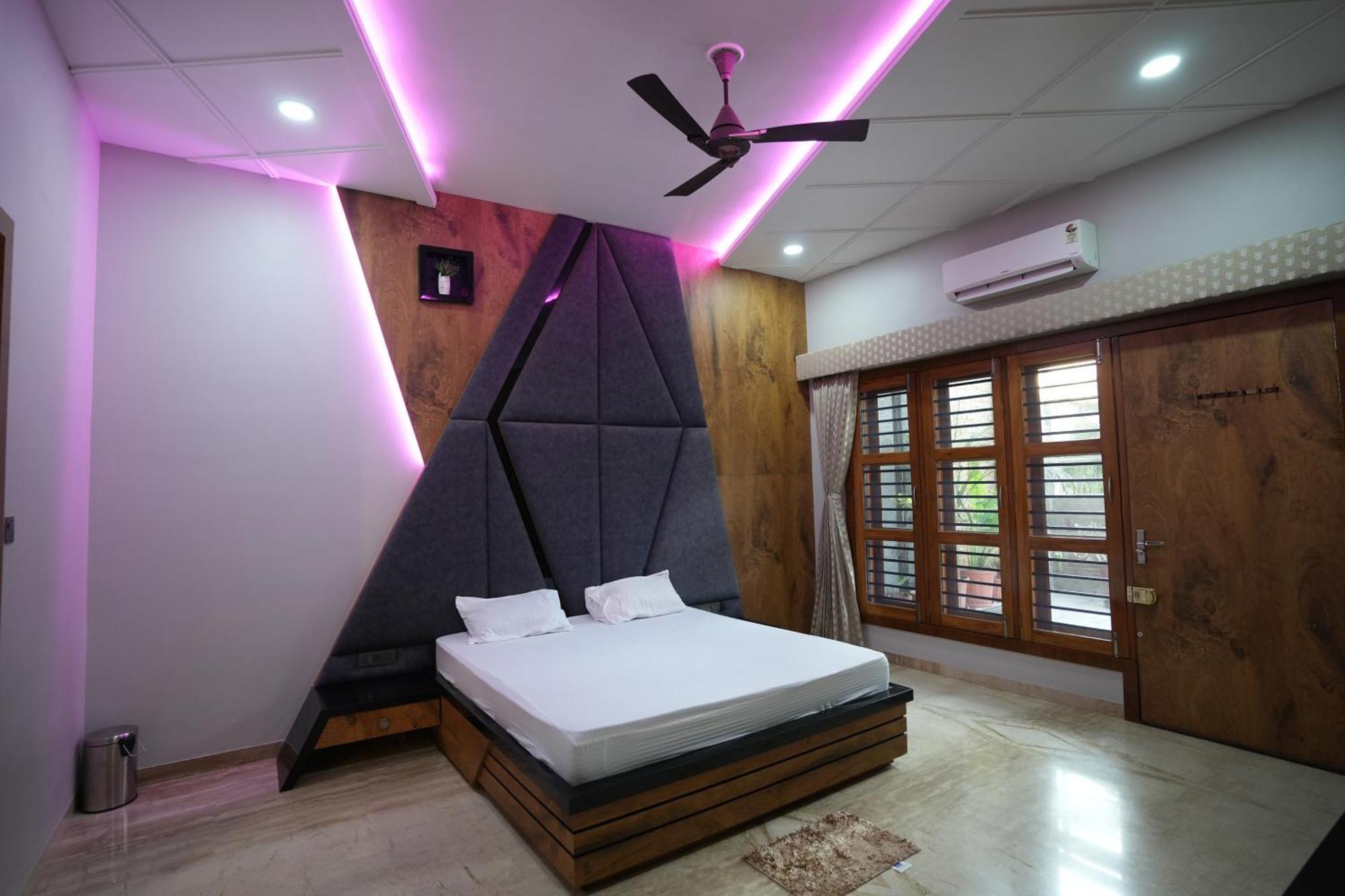 Amritam Palace A Luxury Ac Home Stay Ringas Luaran gambar