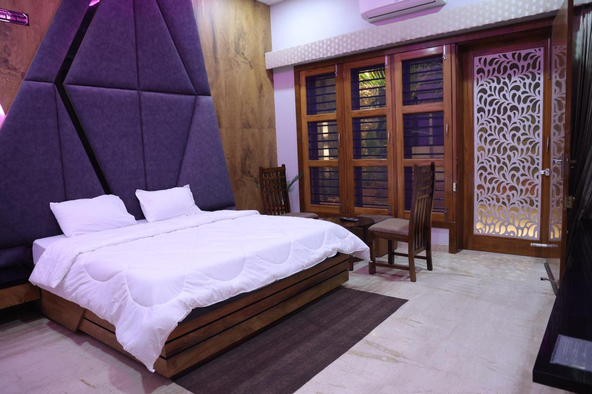 Amritam Palace A Luxury Ac Home Stay Ringas Luaran gambar