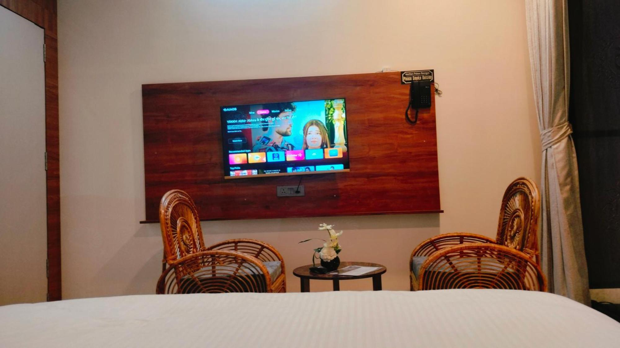Amritam Palace A Luxury Ac Home Stay Ringas Luaran gambar