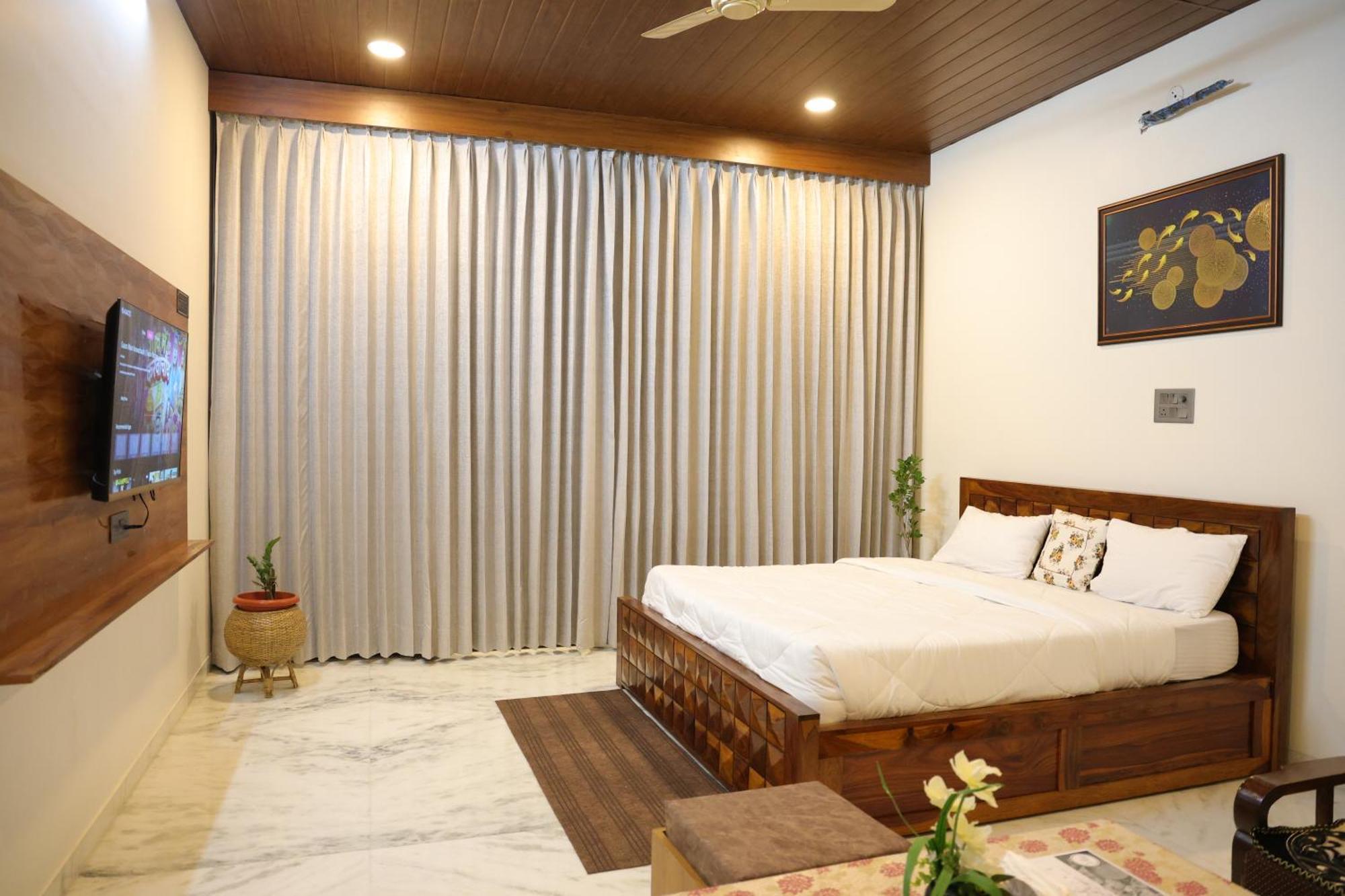 Amritam Palace A Luxury Ac Home Stay Ringas Luaran gambar